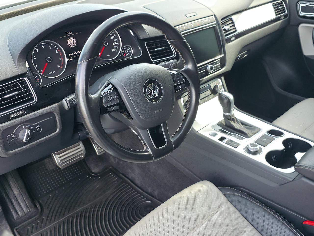 2017 Volkswagen Touareg Wolfsburg Edition *DEALER SERVICED* Photo