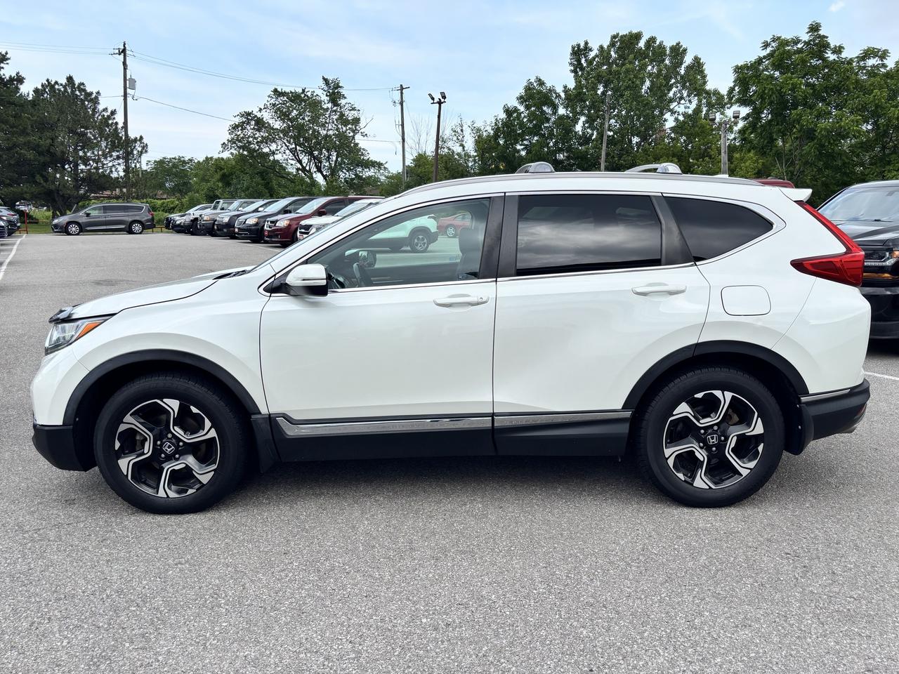 2017 Honda CR-V Touring  ** AWD, LKA, BSM ** Photo3