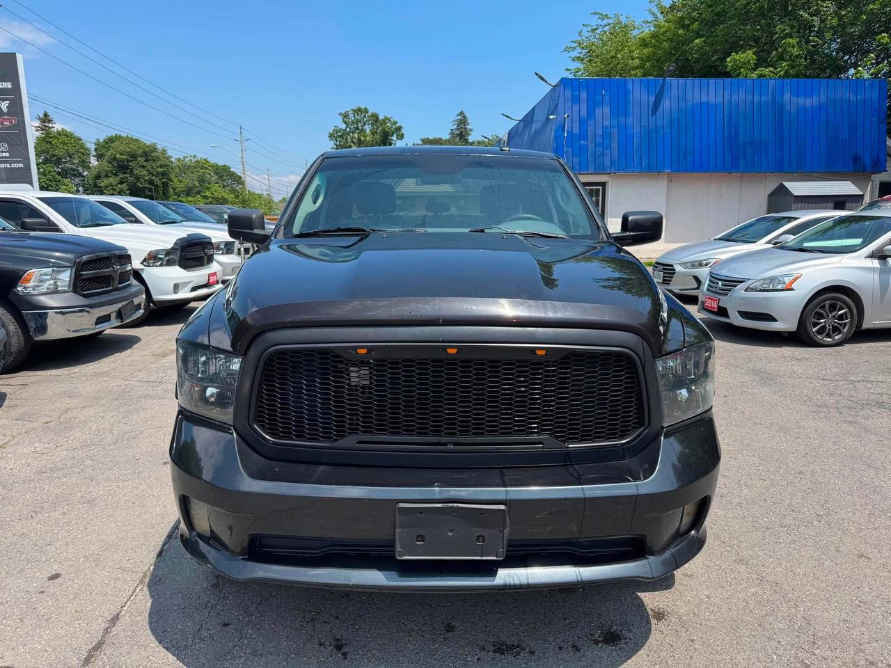 2017 RAM 1500 4WD Crew Cab 140.5" Express *Ltd Avail* Photo