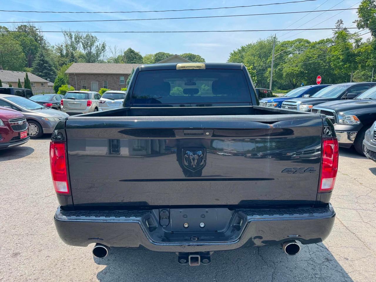 2017 RAM 1500 4WD Crew Cab 140.5" Express *Ltd Avail* Photo