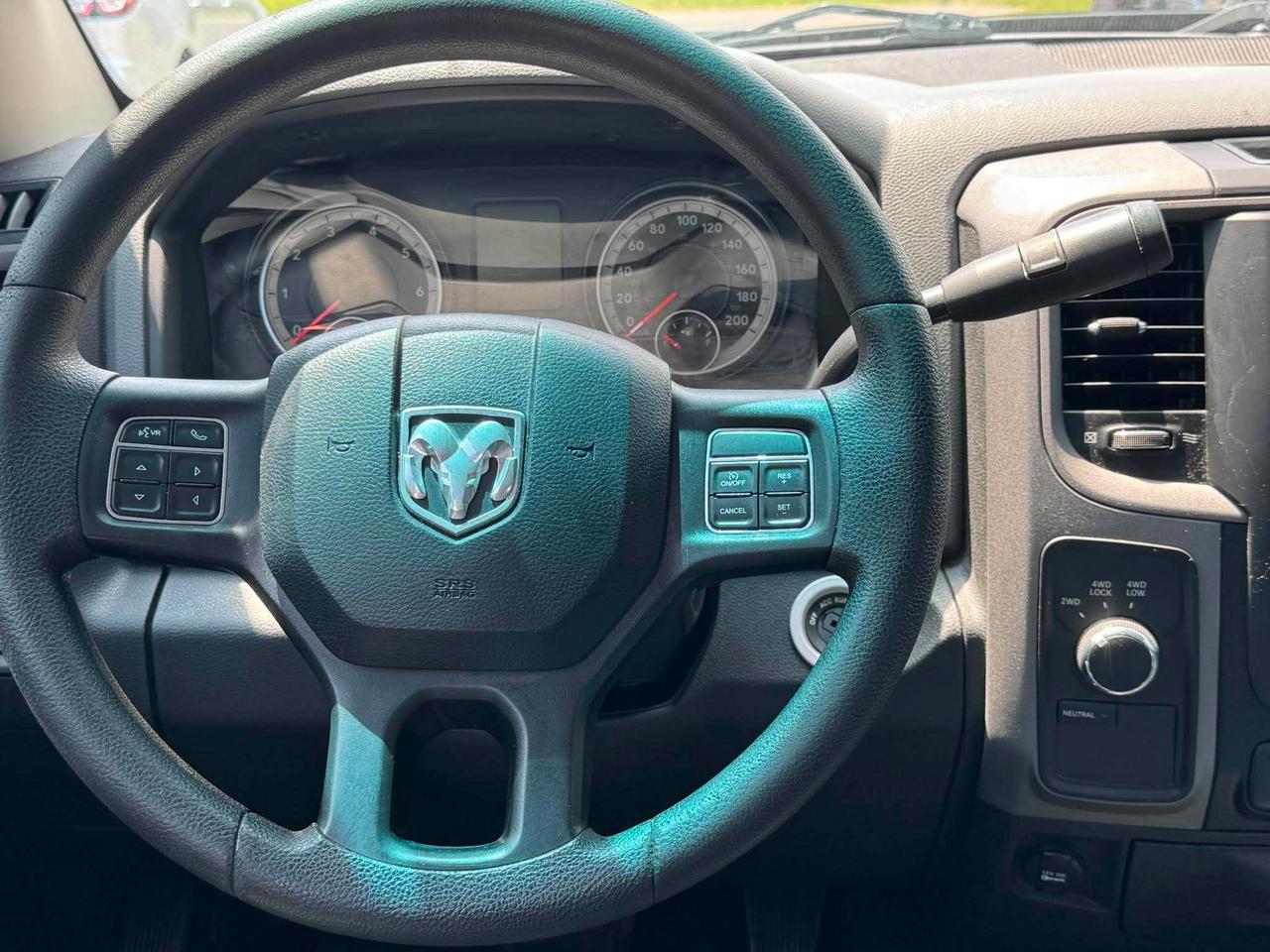 2017 RAM 1500 4WD Crew Cab 140.5" Express *Ltd Avail* Photo