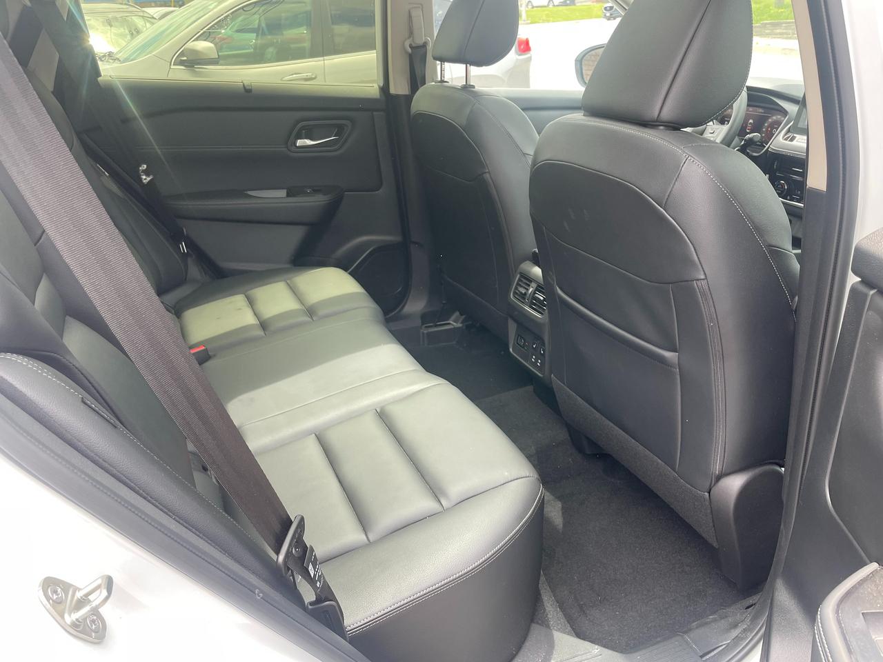 2024 Nissan Rogue AWD SL Photo