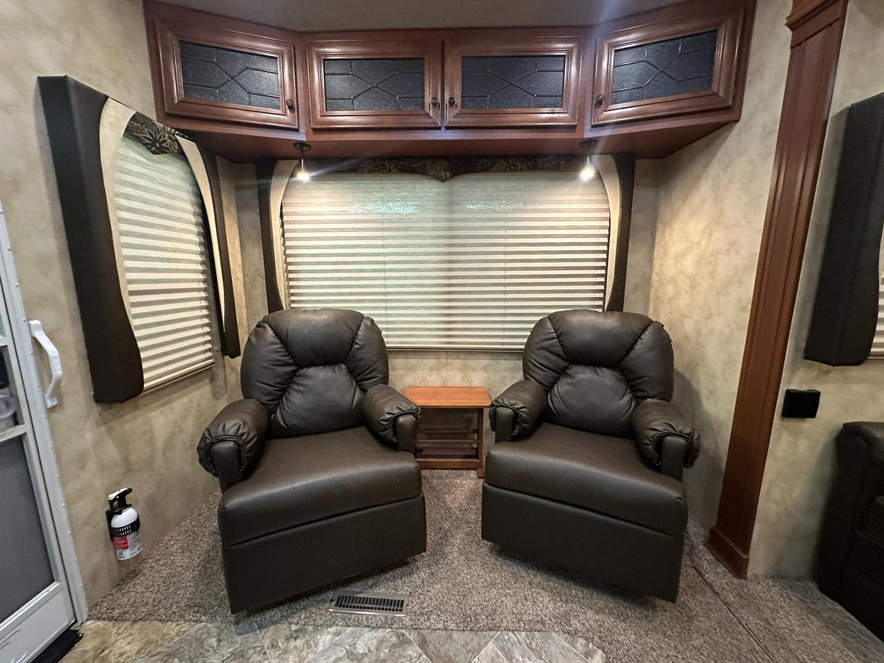 2015 Arctic Fox Grande Ronde 29-5T 