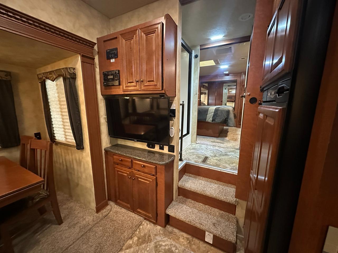 2015 Arctic Fox Grande Ronde 29-5T 