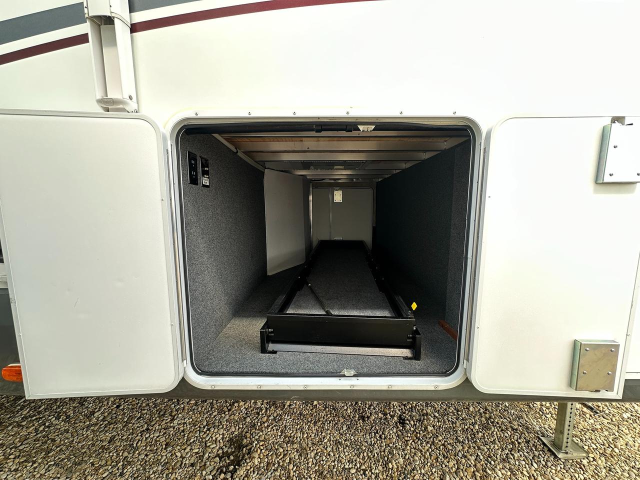 2015 Arctic Fox Grande Ronde 29-5T 