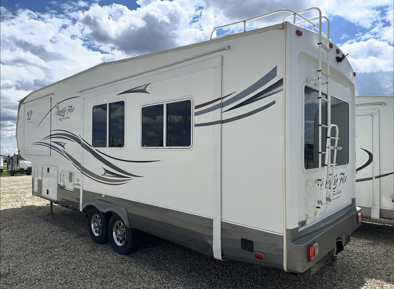 2015 Arctic Fox Grande Ronde 29-5T 