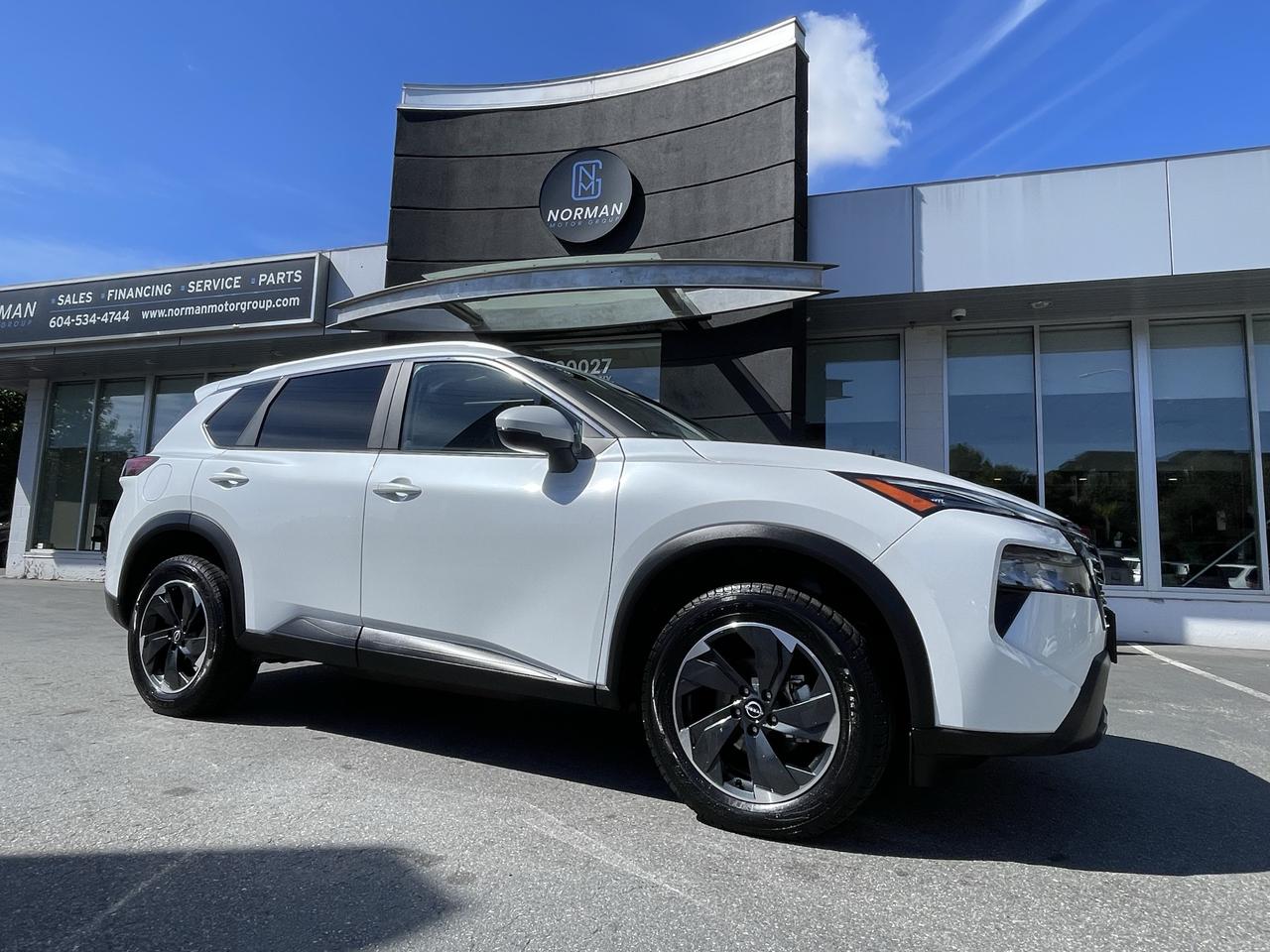 Used 2025 Nissan Rogue SV AWD Moonroof PWR HEATED SEAT/WHEEL B/U CAMERA for sale in Langley, BC