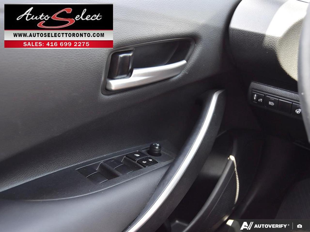 2021 Toyota Corolla SE Only 65KM - Apple Carplay - Sunroof - Backup Cam Photo