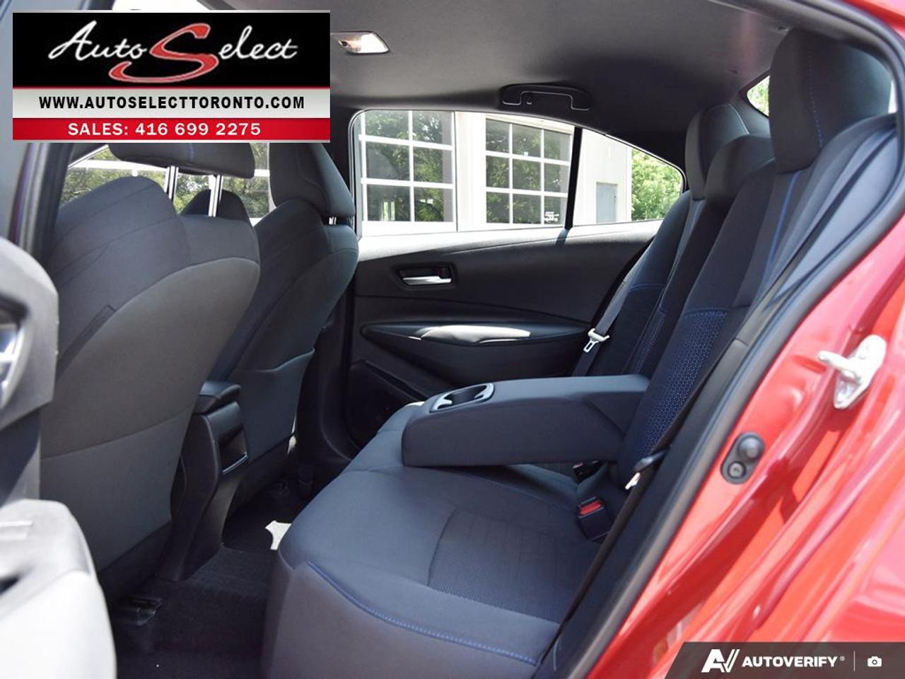 2021 Toyota Corolla SE Only 65KM - Apple Carplay - Sunroof - Backup Cam Photo