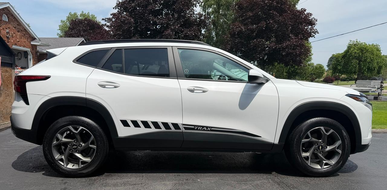 2025 Chevrolet Trax LT Photo