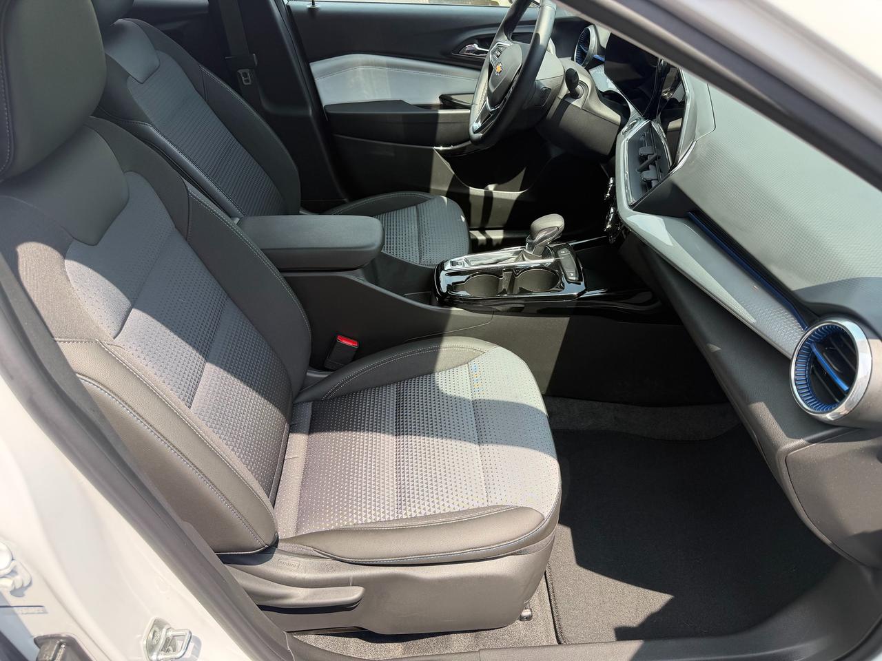 2025 Chevrolet Trax LT Photo