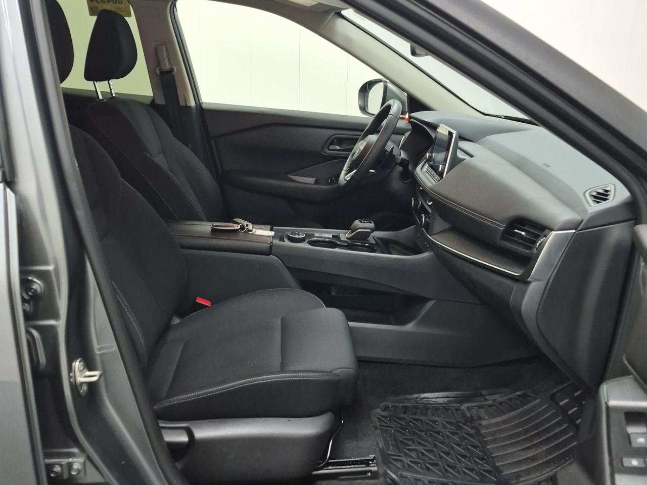 2024 Nissan Rogue AWD S Photo