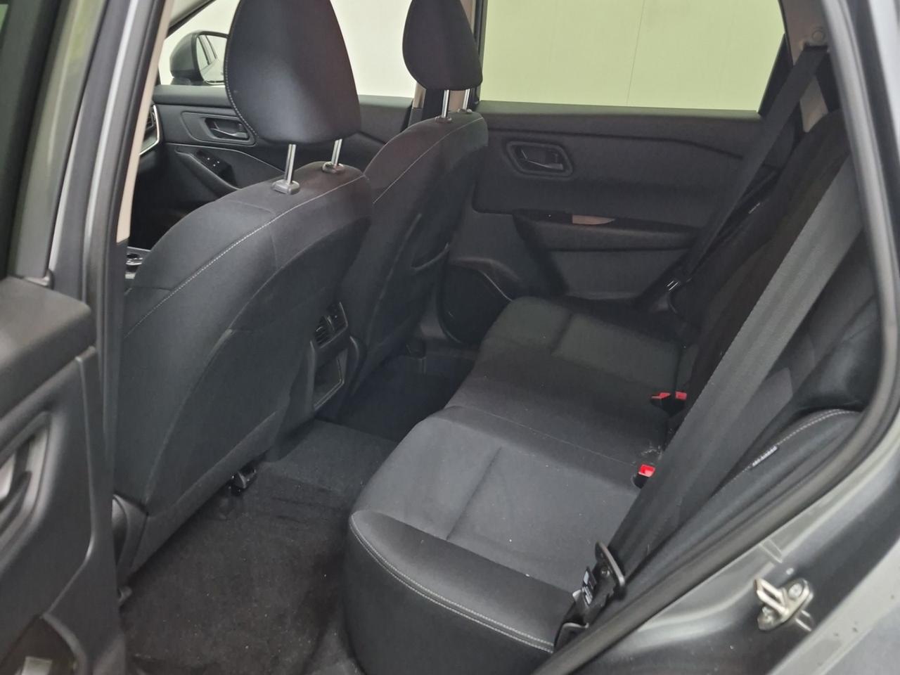 2024 Nissan Rogue AWD S Photo4