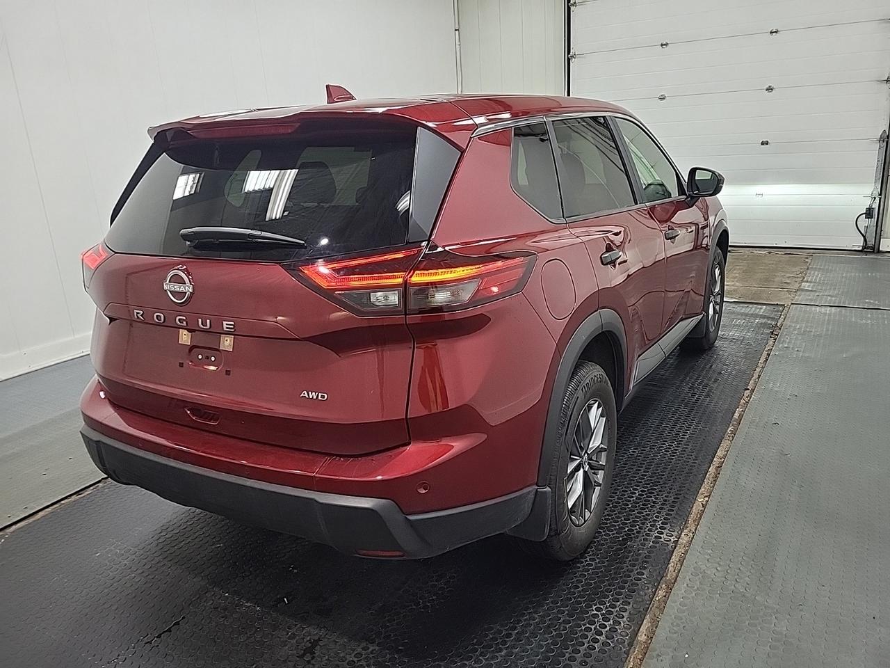 2024 Nissan Rogue S Photo