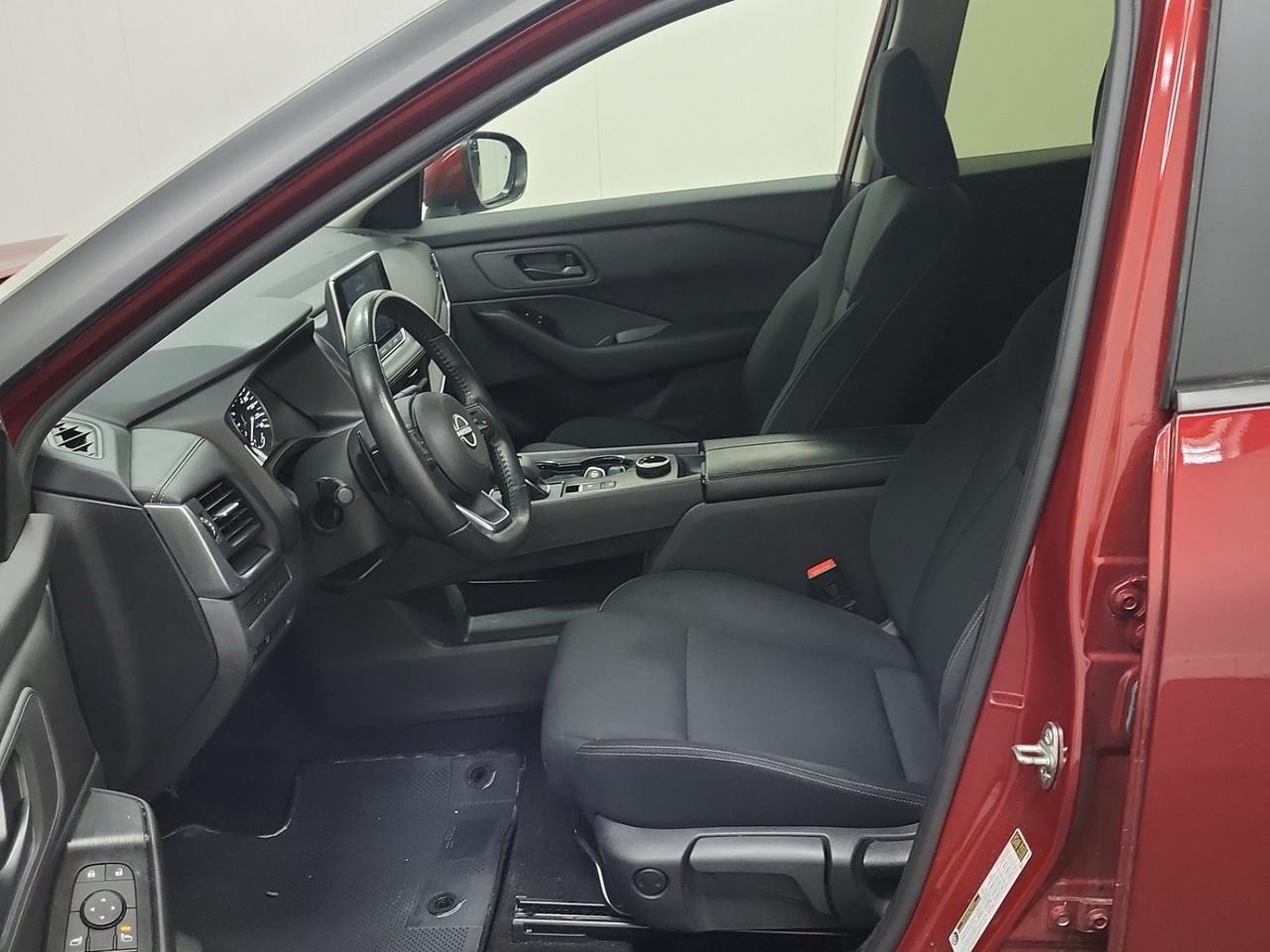 2024 Nissan Rogue S Photo