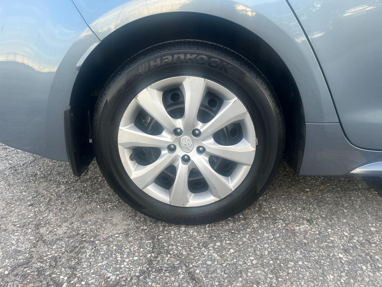2022 Toyota Corolla LE CVT Photo