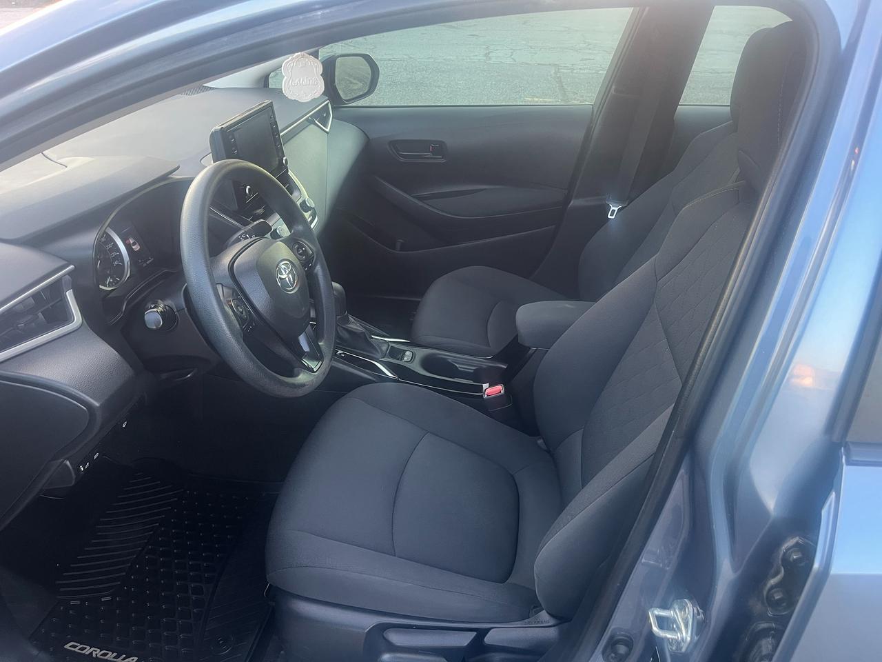 2022 Toyota Corolla LE CVT Photo