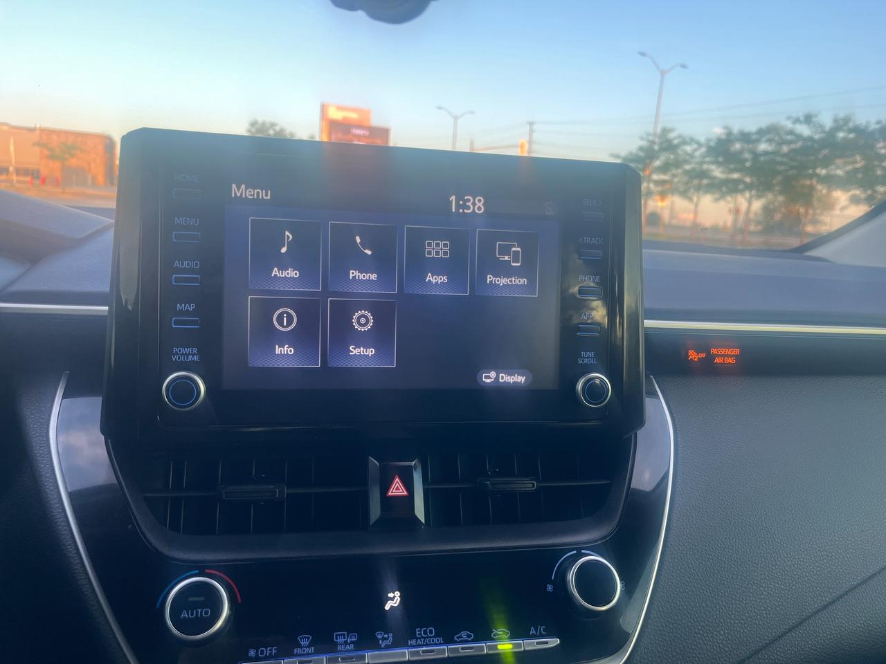 2022 Toyota Corolla LE CVT Photo