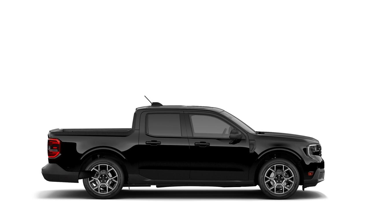 2026 Ford Maverick Lariat® SuperCrew® Photo4