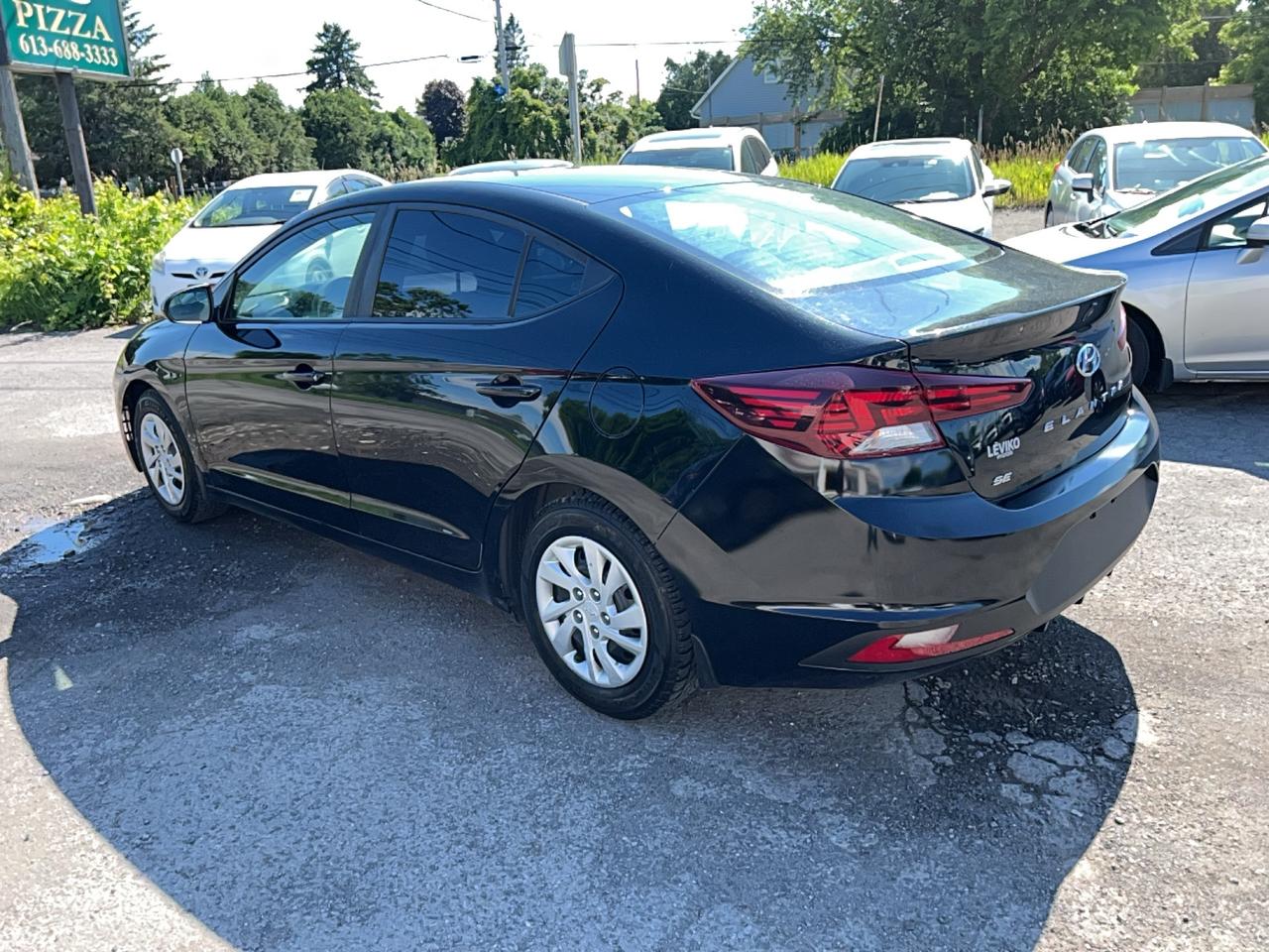 2020 Hyundai Elantra Essential REBUIT TITLE Photo