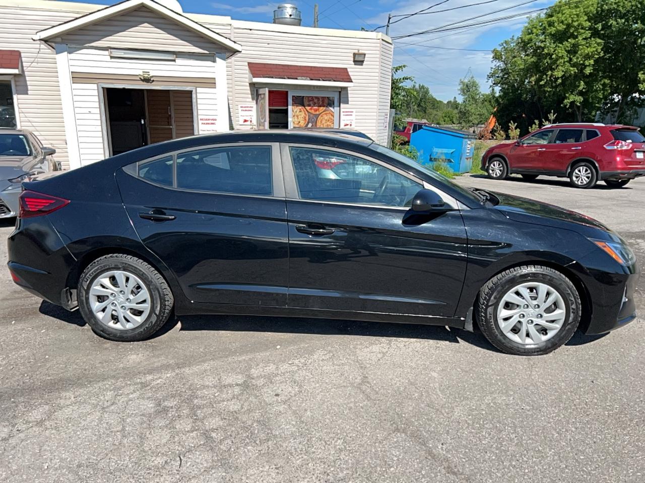 2020 Hyundai Elantra Essential REBUIT TITLE Photo