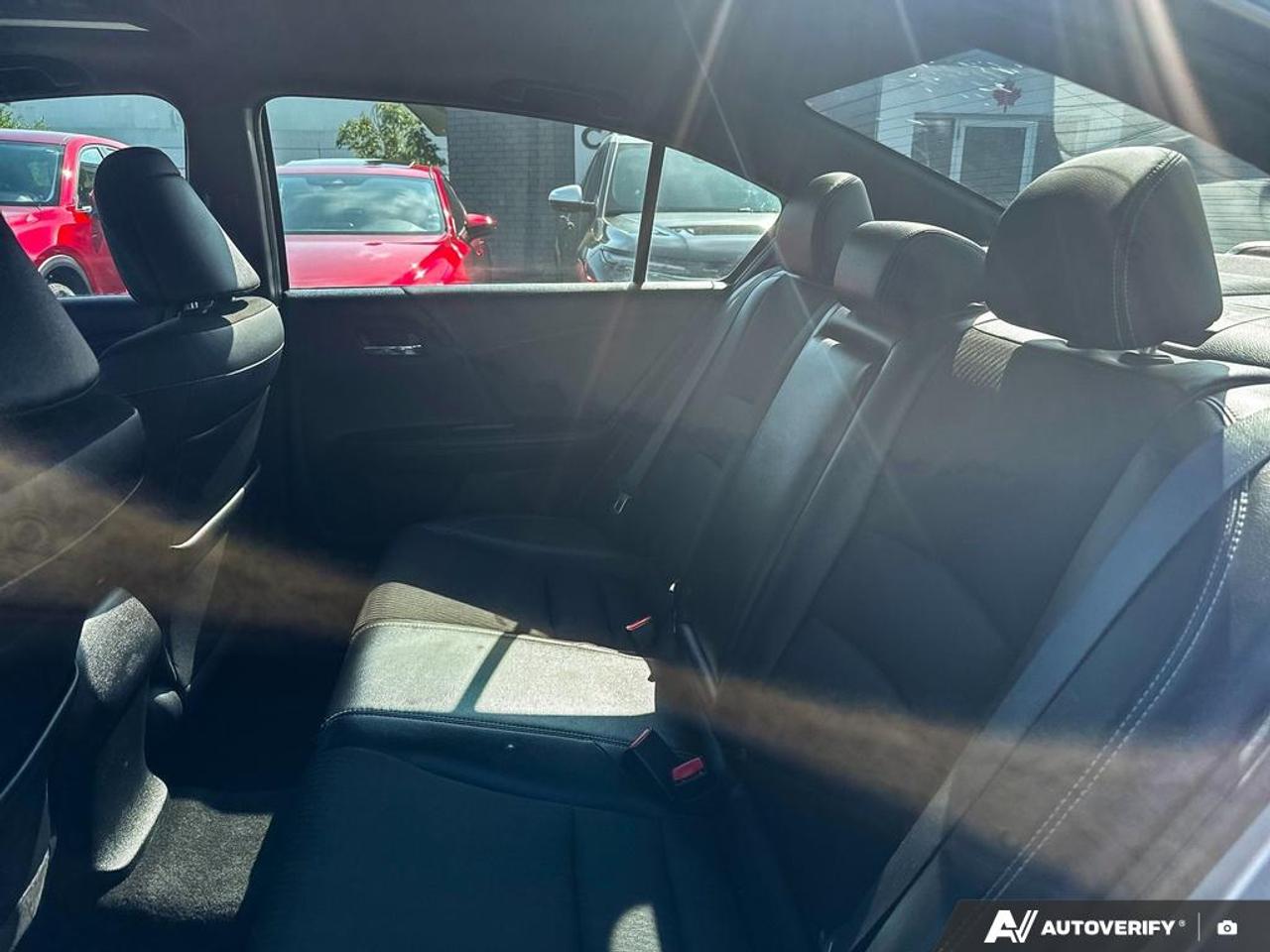 2017 Honda Accord SPORT / NO ACCIDENTS / ROOF / HTD SEATS / PWR SEAT Photo