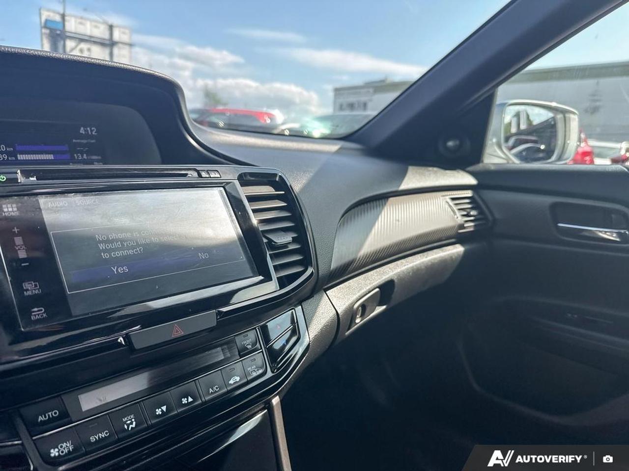 2017 Honda Accord SPORT / NO ACCIDENTS / ROOF / HTD SEATS / PWR SEAT Photo