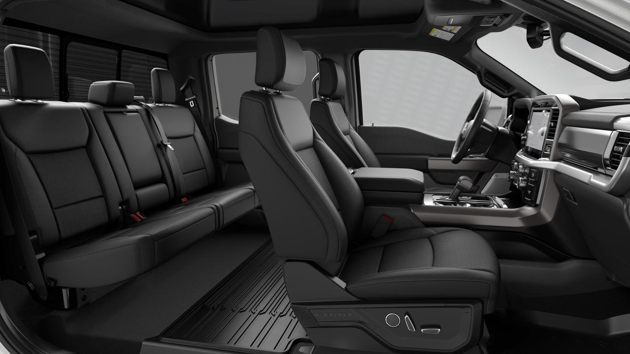 2026 Ford F-150 Lariat 4WD SuperCrew 5.5' Box Hybrid Photo0