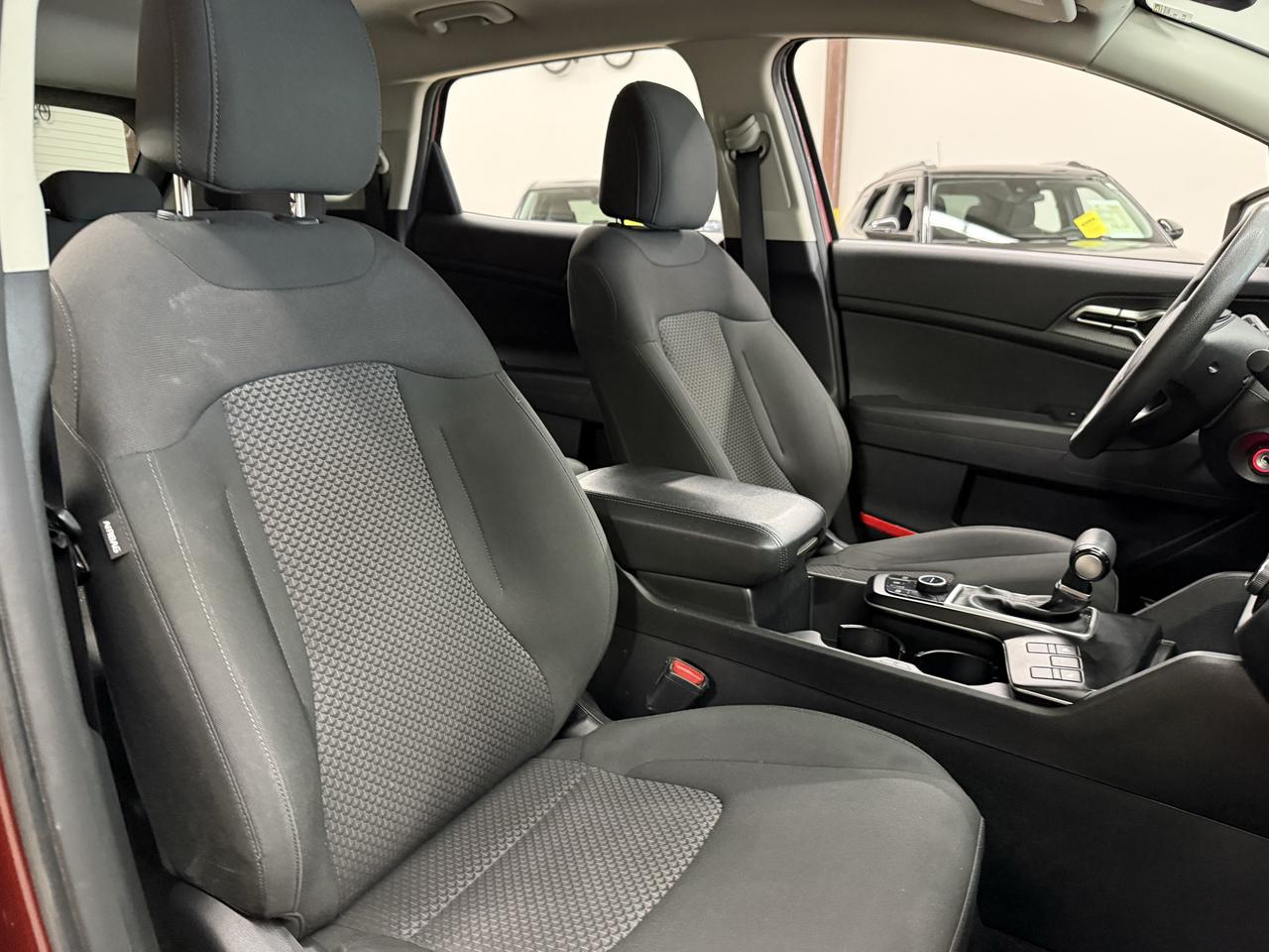 2023 Kia Sportage LX Photo