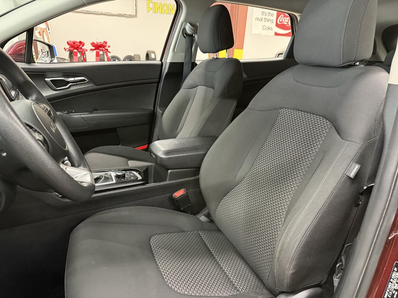 2023 Kia Sportage LX Photo