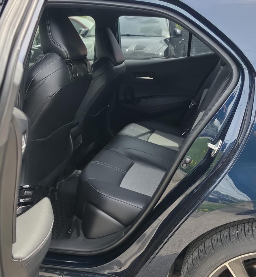 2021 Toyota Corolla XSE / NO ACCIDENTS / LEATHER / HTD SEATS /PWR SEAT Photo