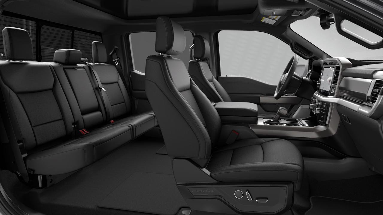 2026 Ford F-150 Lariat 4WD SuperCrew 5.5' Box Hybrid Photo4