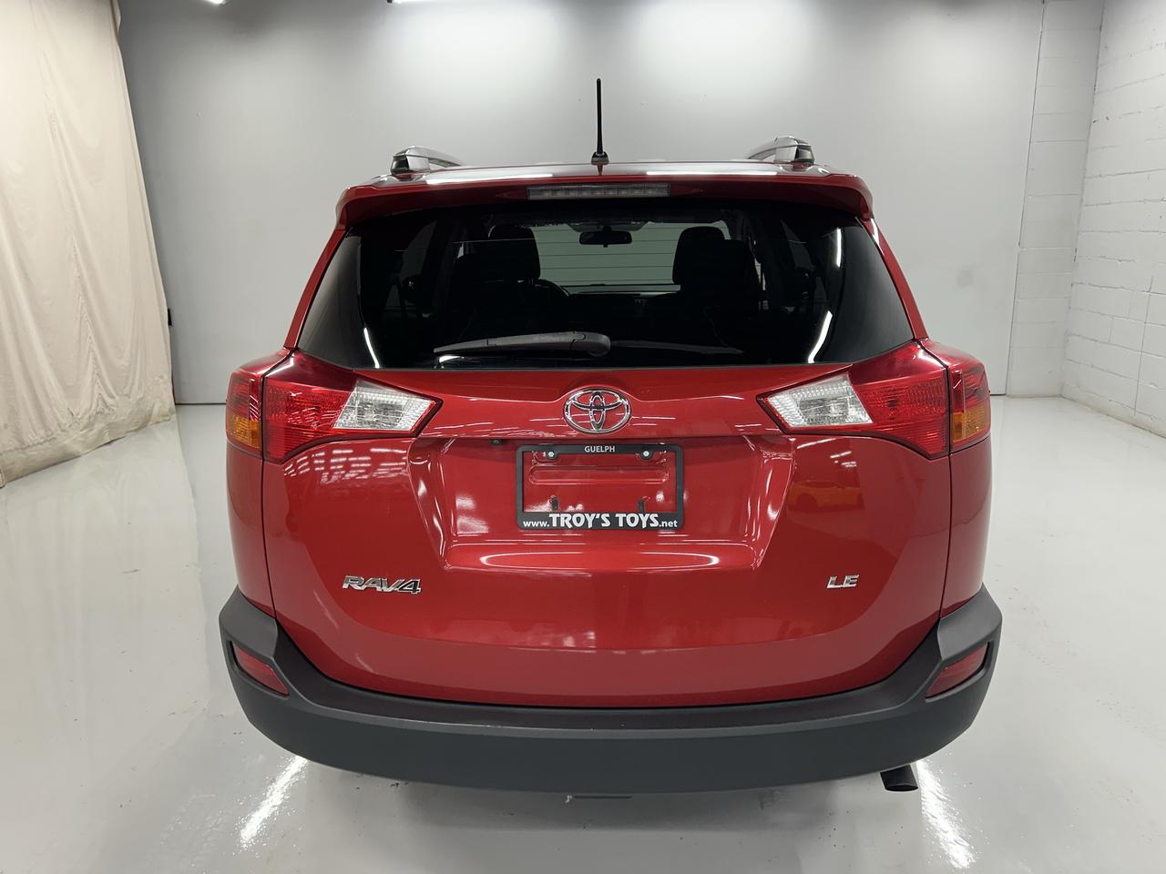 2015 Toyota RAV4 FWD 4dr LE Photo