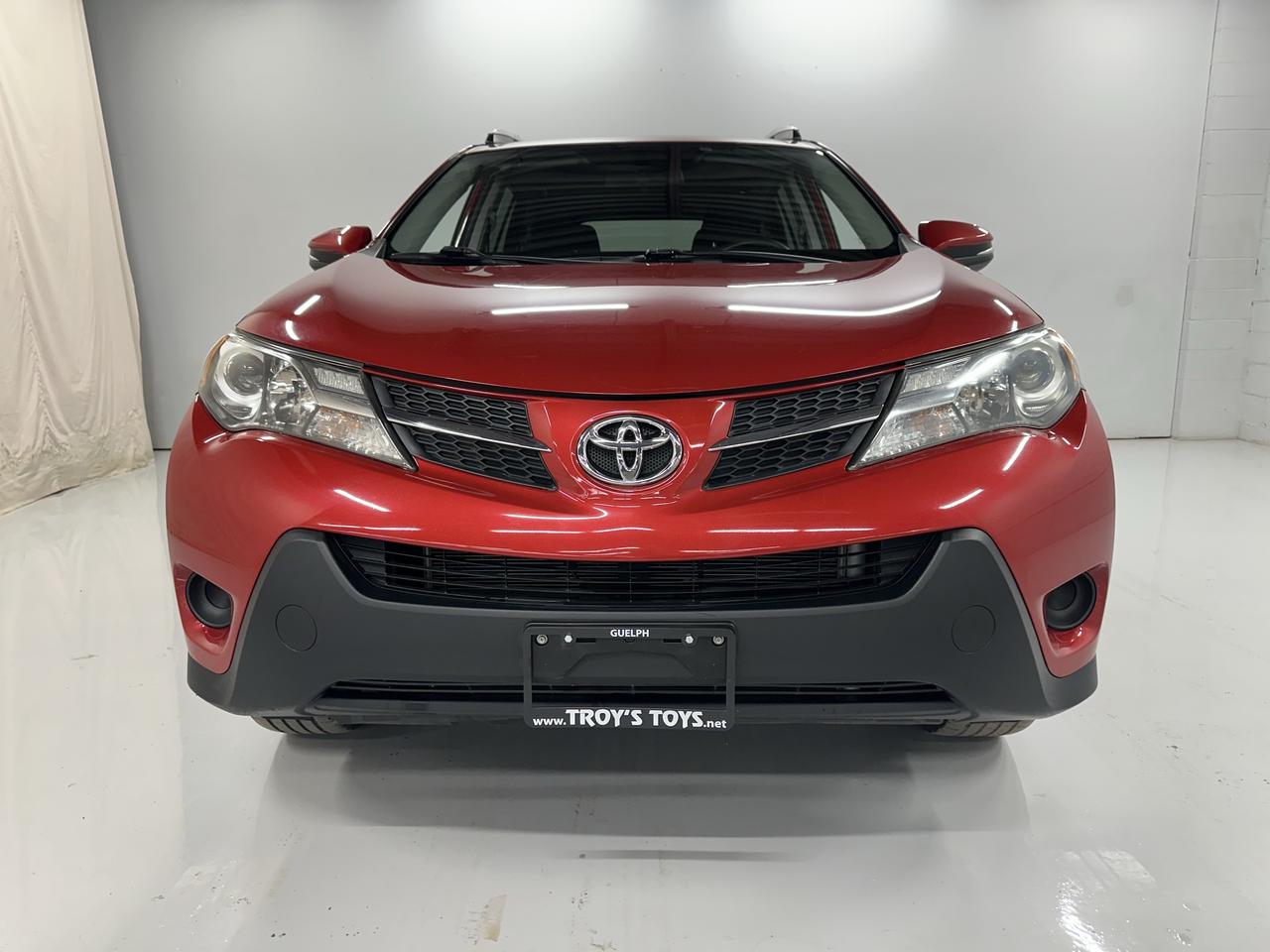 2015 Toyota RAV4 FWD 4dr LE Photo