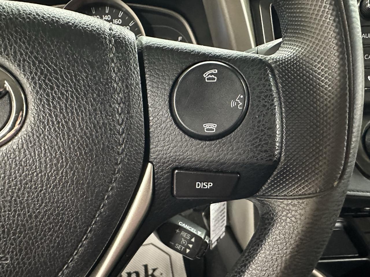 2015 Toyota RAV4 FWD 4dr LE Photo31