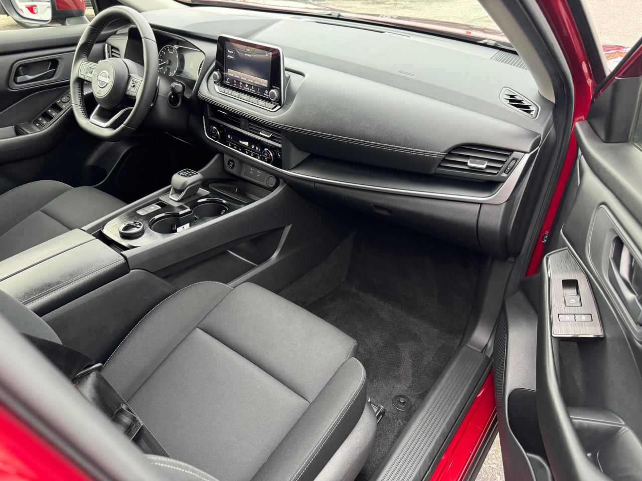 2024 Nissan Rogue S AWD+ONE OWNER+CLEAN CARFAX+LEASE RETURN Photo