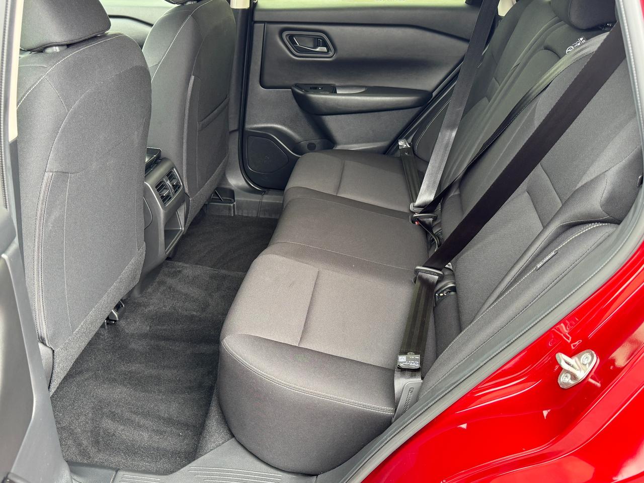 2024 Nissan Rogue S AWD+ONE OWNER+CLEAN CARFAX+LEASE RETURN Photo