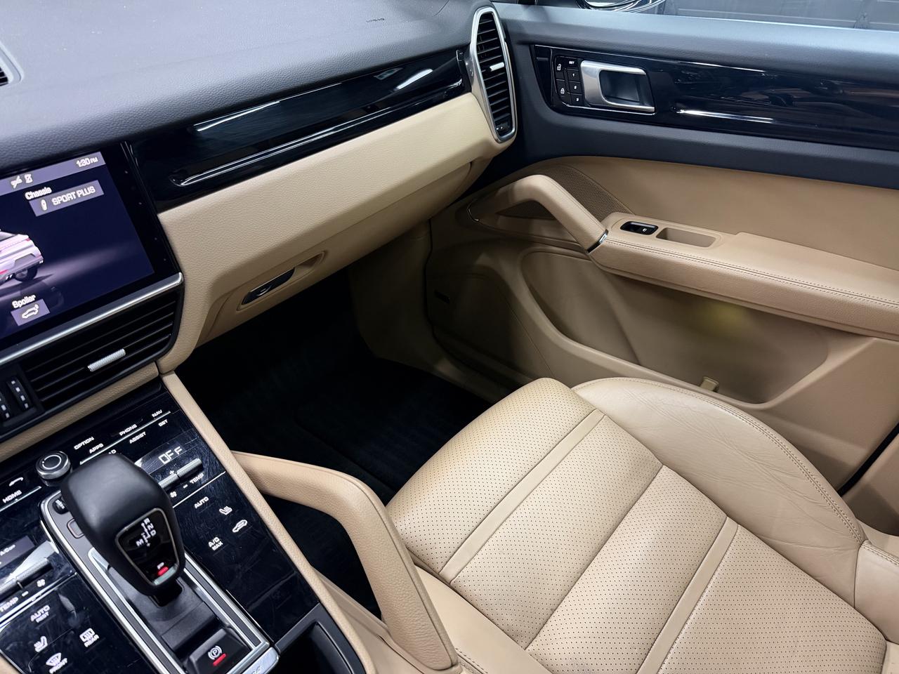 2021 Porsche Cayenne COUPE|SPORT CHRONO&EXHAUST|360CAM|BSM|FCW|PANO Photo