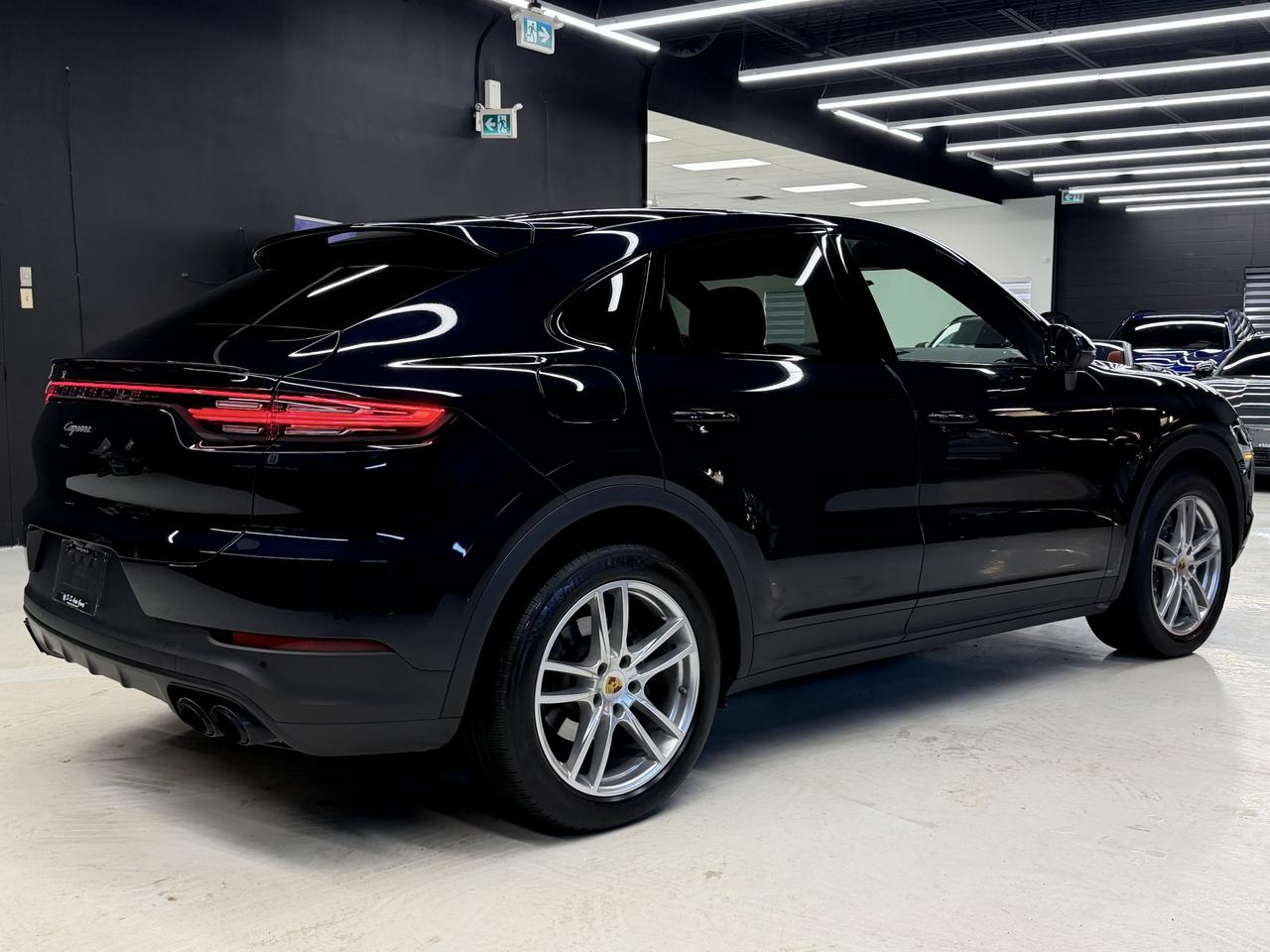 2021 Porsche Cayenne COUPE|SPORT CHRONO&EXHAUST|360CAM|BSM|FCW|PANO Photo