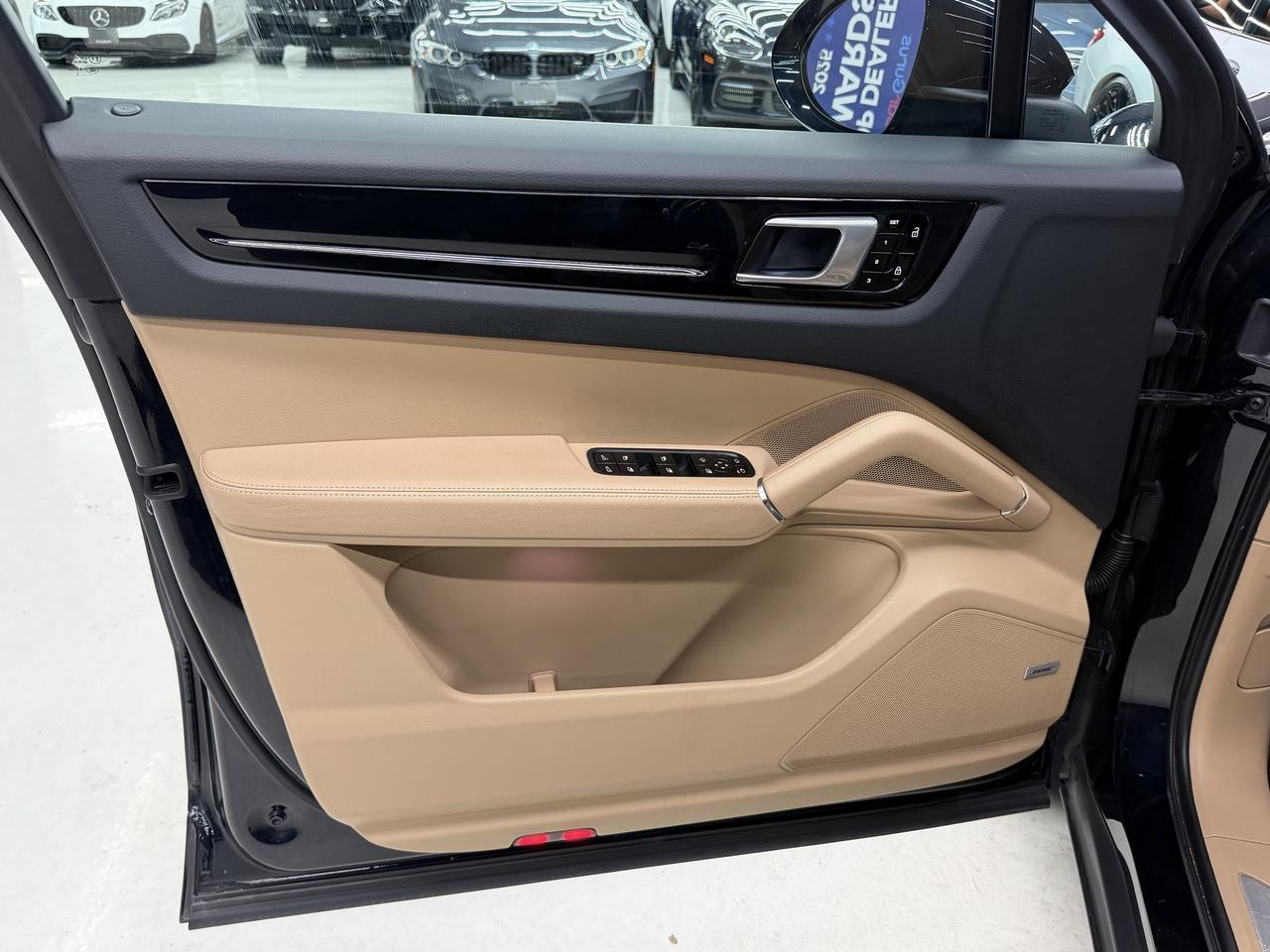 2021 Porsche Cayenne COUPE|SPORT CHRONO&EXHAUST|360CAM|BSM|FCW|PANO Photo