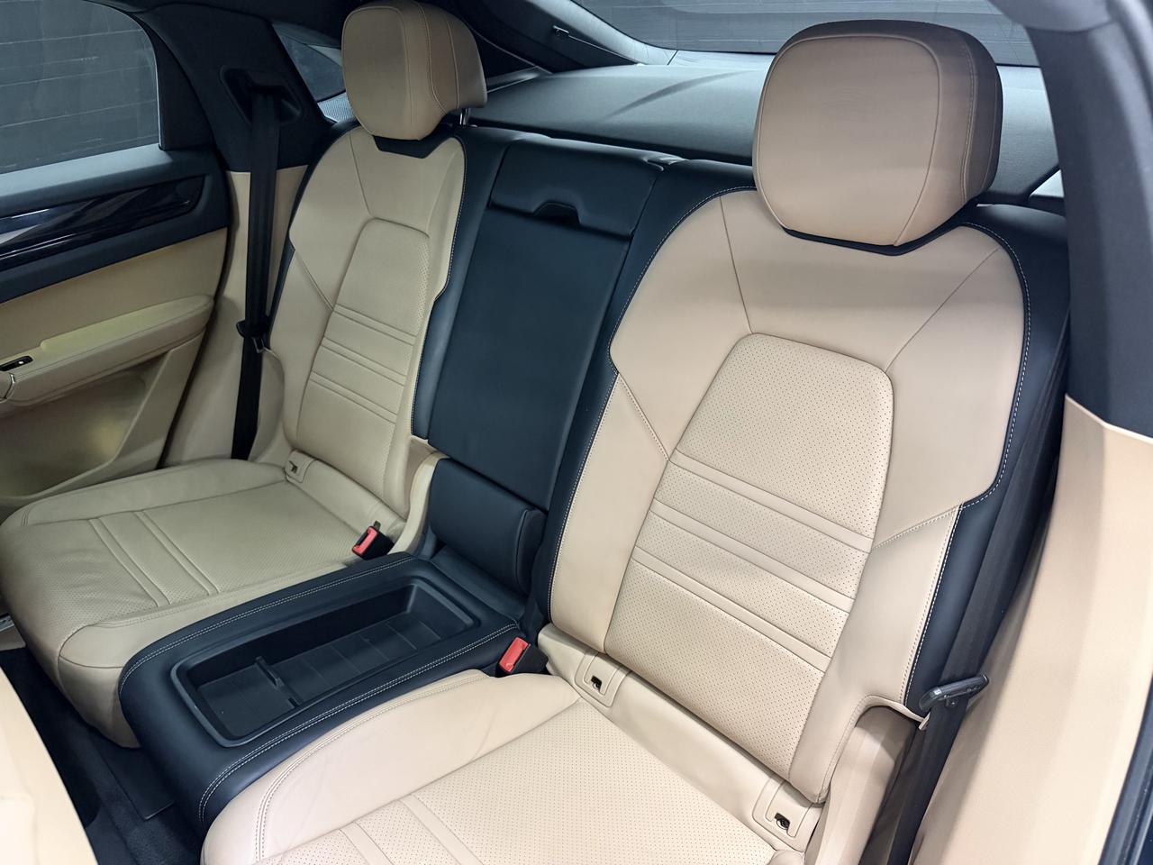 2021 Porsche Cayenne COUPE|SPORT CHRONO&EXHAUST|360CAM|BSM|FCW|PANO Photo