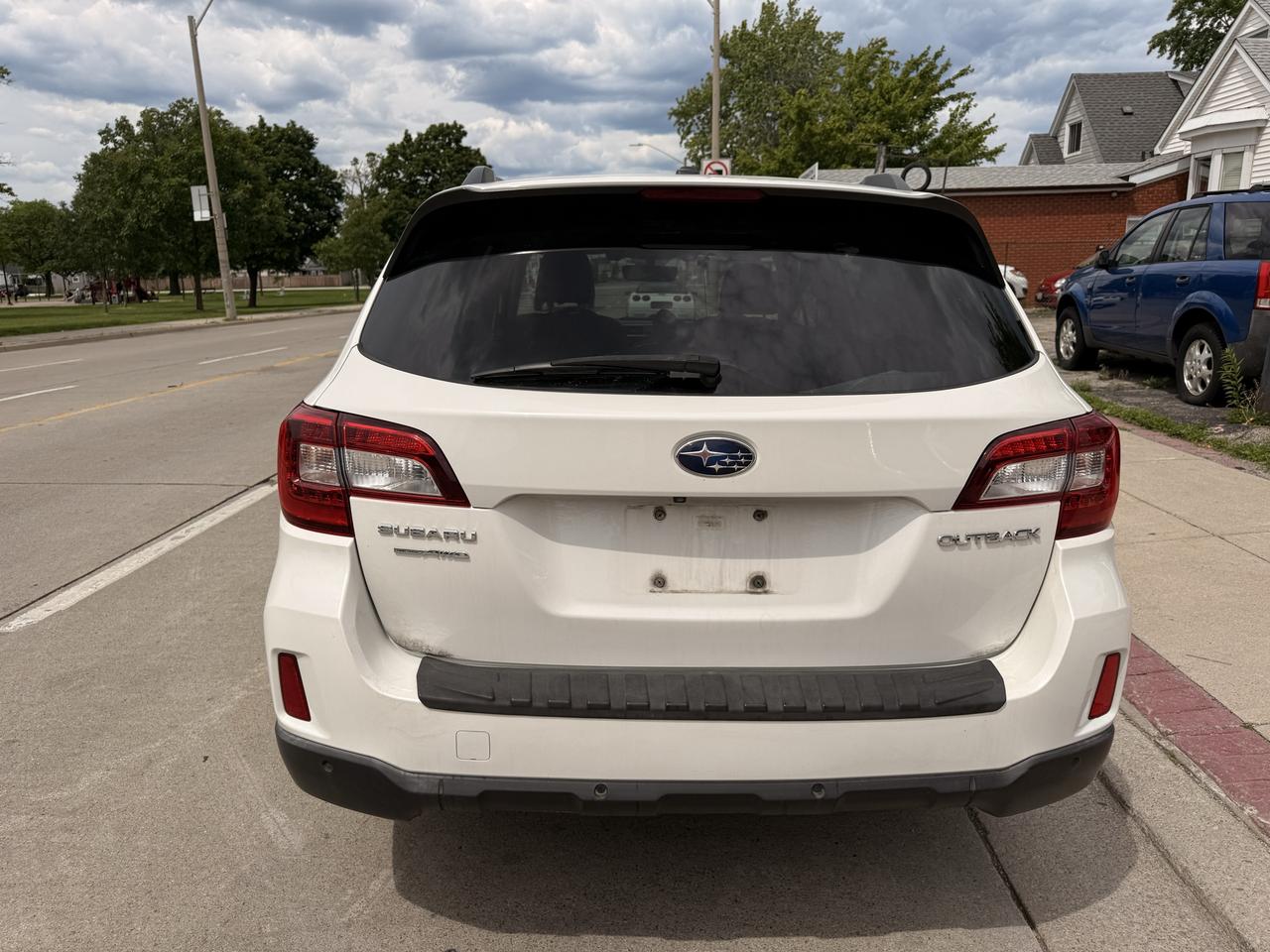 2017 Subaru Outback 5dr Wgn CVT 2.5i Premier w/Tech Pkg Photo