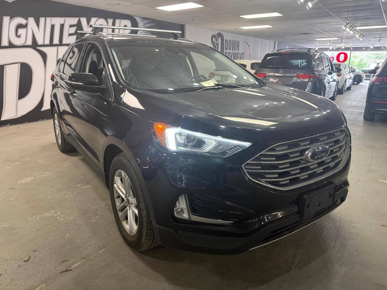 2020 Ford Edge SEL AWD Photo0