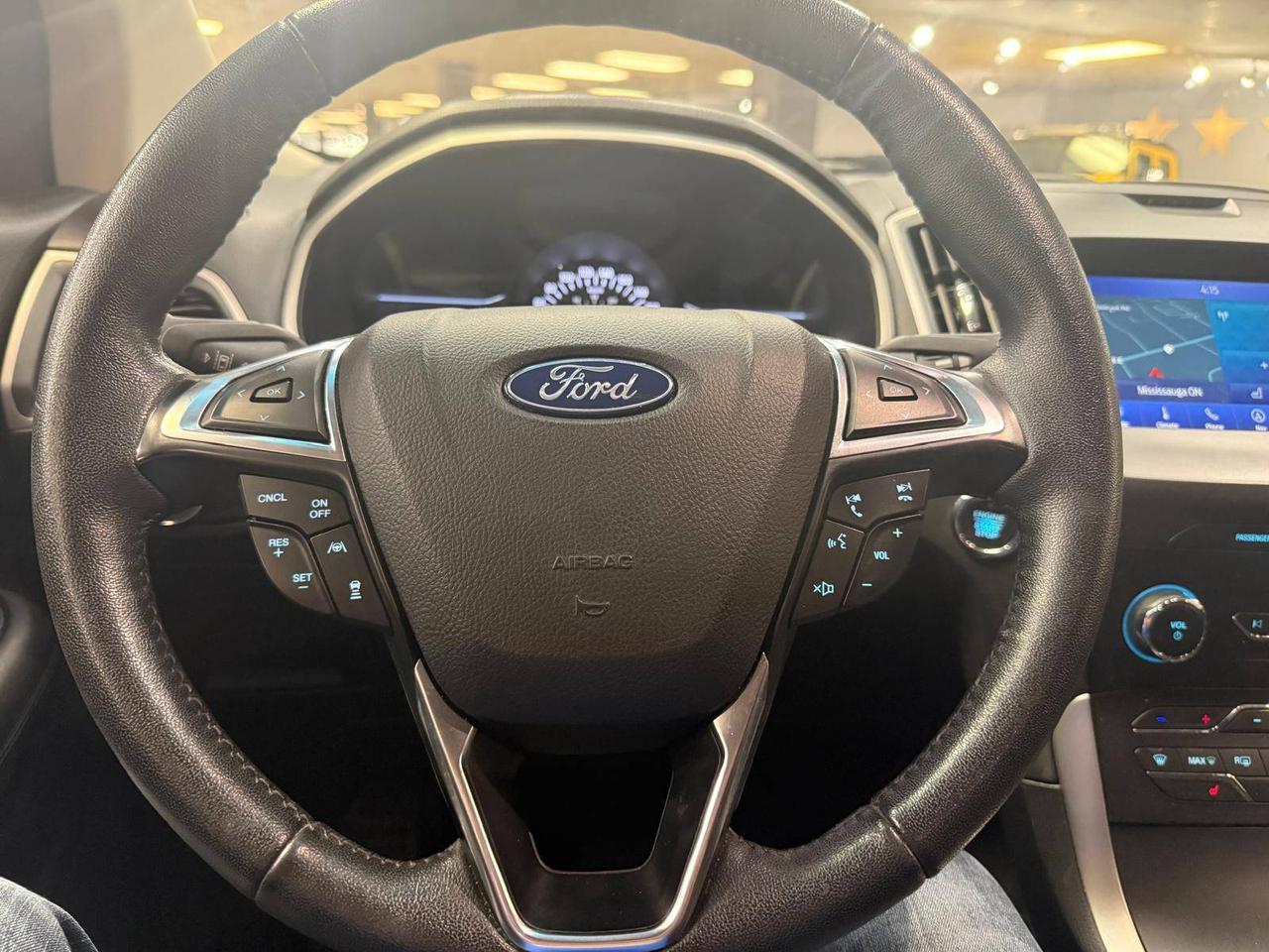 2020 Ford Edge SEL AWD Photo