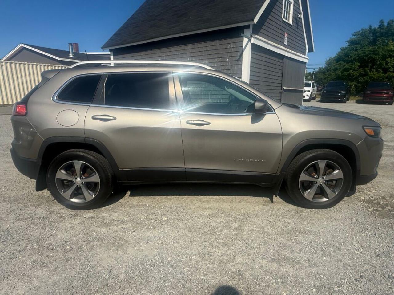 2019 Jeep Cherokee Limited Photo