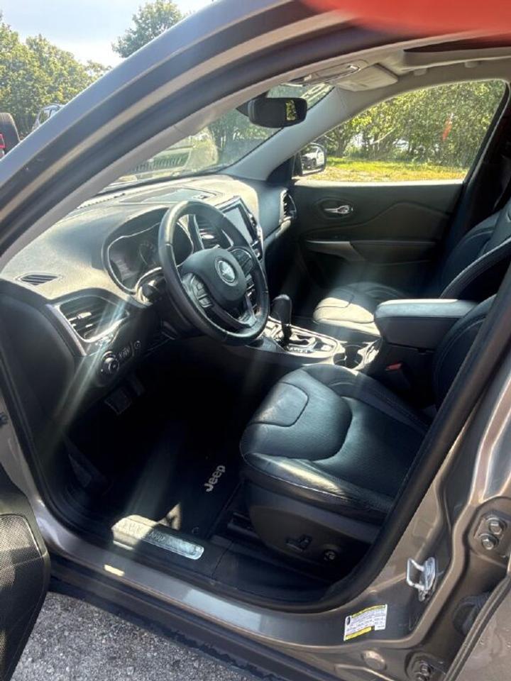 2019 Jeep Cherokee Limited Photo