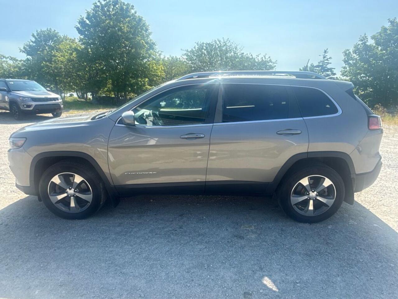 2019 Jeep Cherokee Limited Photo