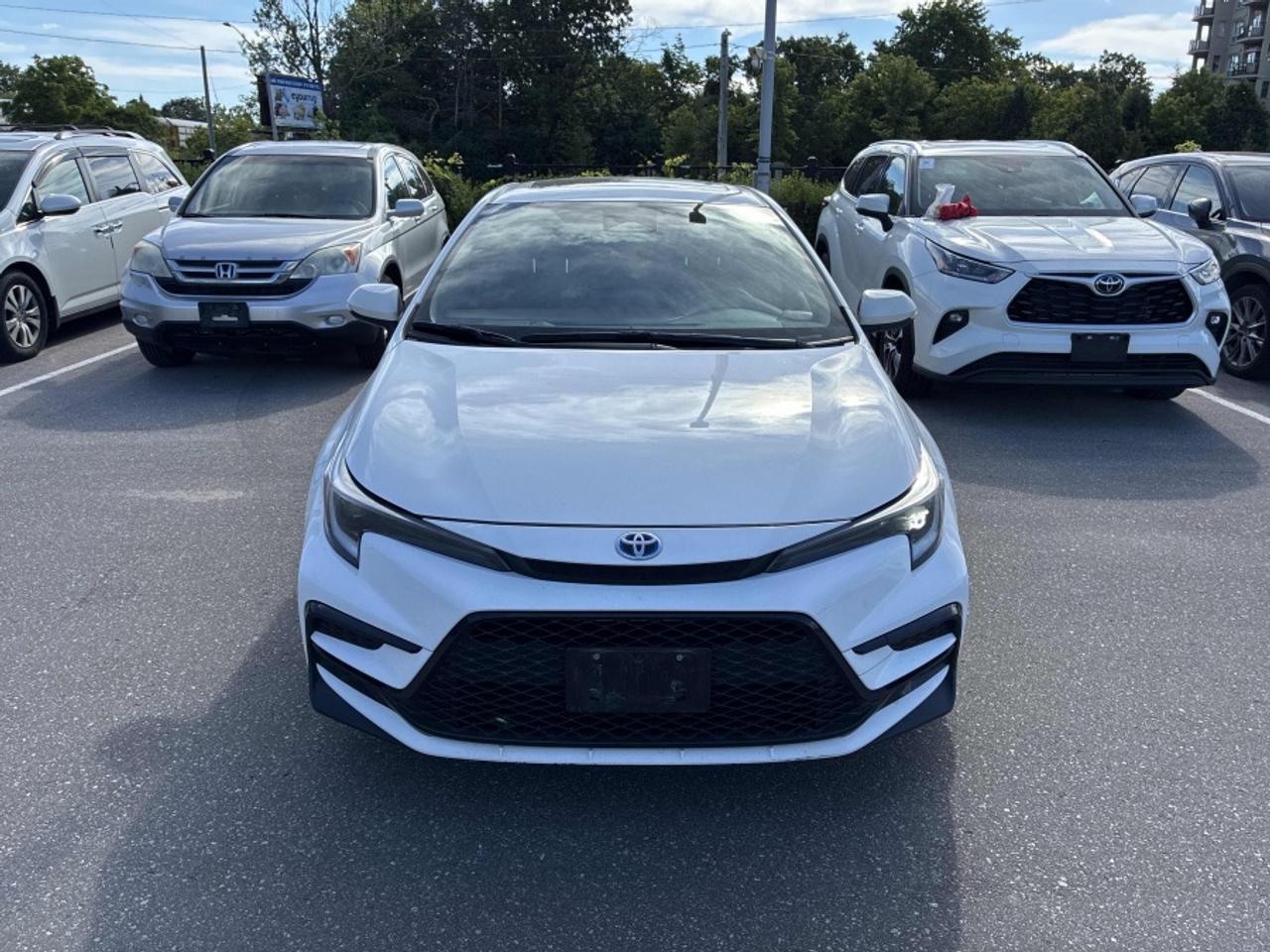 2024 Toyota Corolla Hybrid SE AWD /FULL SERVICE HISTORY /SUNROOF /REAR CAM Photo