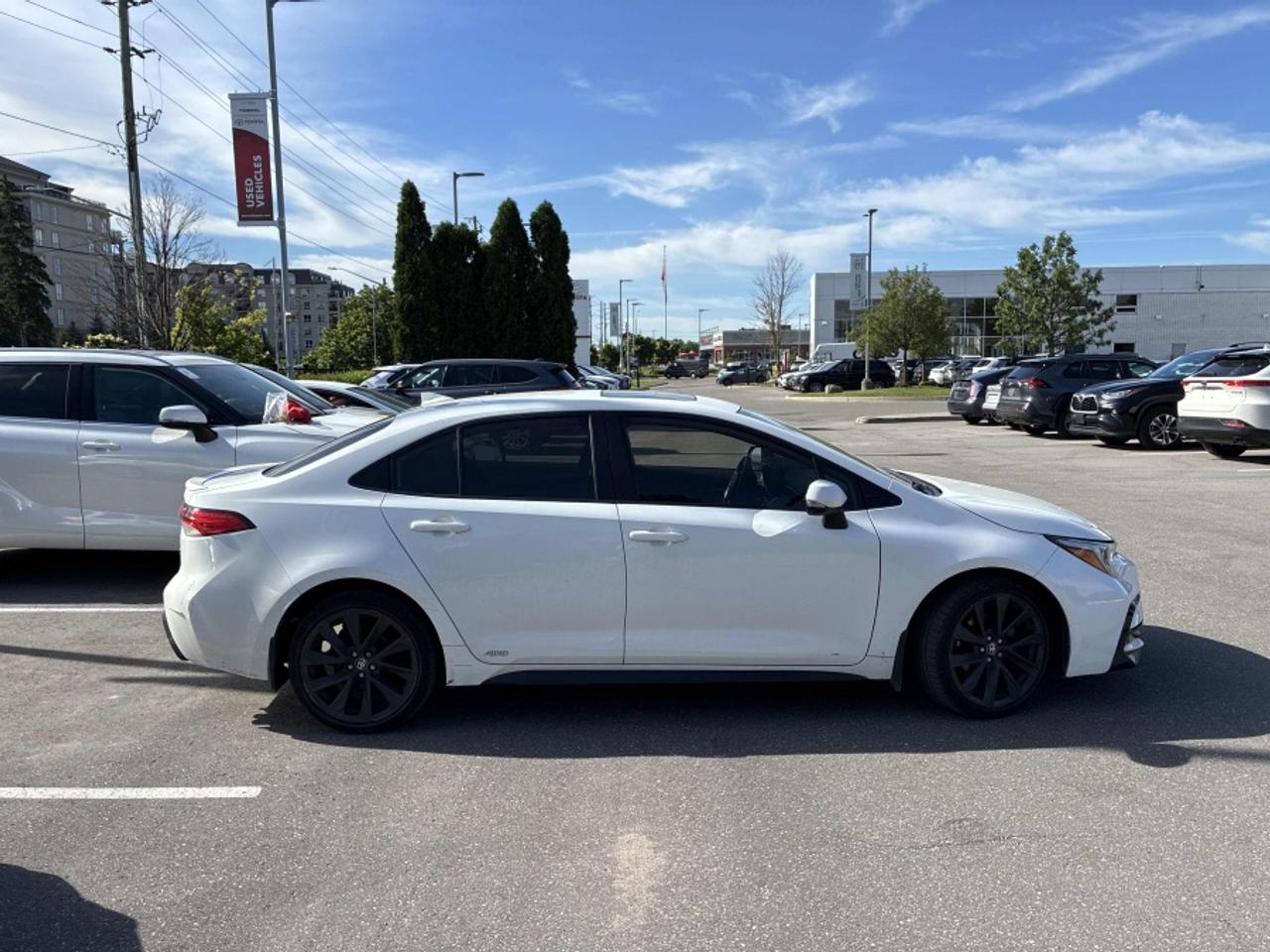 2024 Toyota Corolla Hybrid SE AWD /FULL SERVICE HISTORY /SUNROOF /REAR CAM - Photo #3