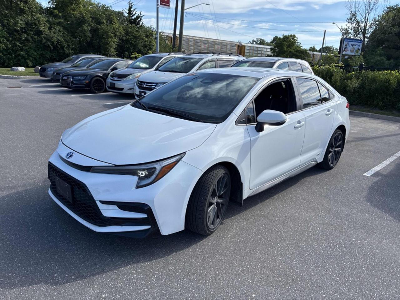 2024 Toyota Corolla Hybrid SE AWD /FULL SERVICE HISTORY /SUNROOF /REAR CAM Photo